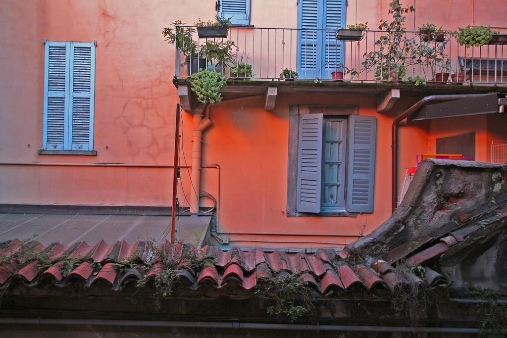 Apartment Porta Torre コモ 部屋 写真